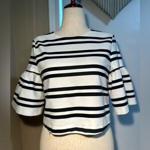 Zara Trafaluc white/black cropped blouse sz M